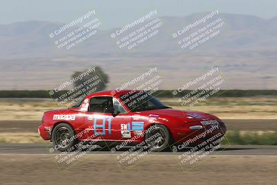 media/Jun-02-2024-CalClub SCCA (Sun) [[05fc656a50]]/Group 3/Qualifying/